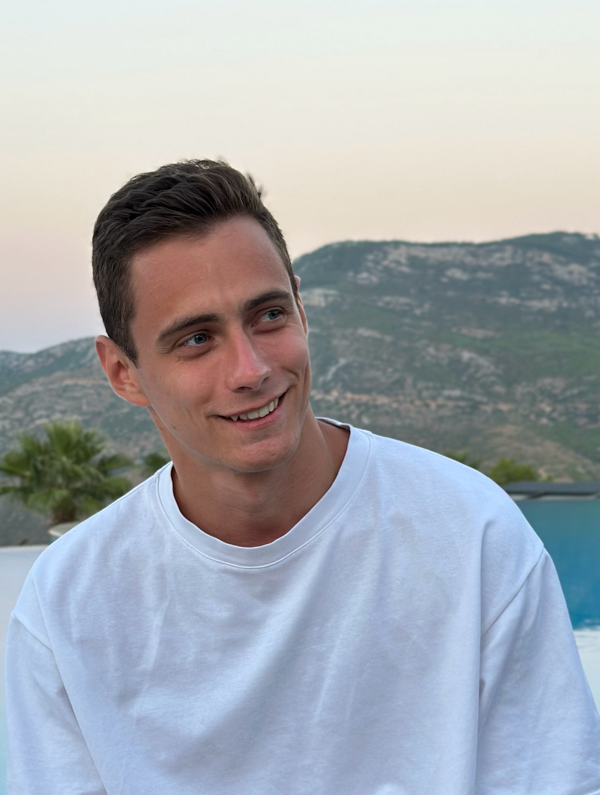 Артем Трегубенко | Сетка — социальная сеть от hh.ru