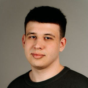 Илья Семёнов