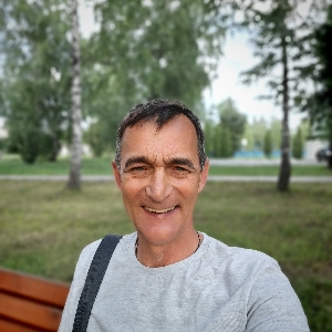 Олег Власов