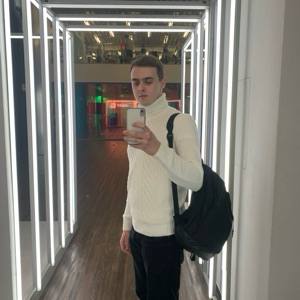 Илья Пахомов | Сетка — социальная сеть от hh.ru