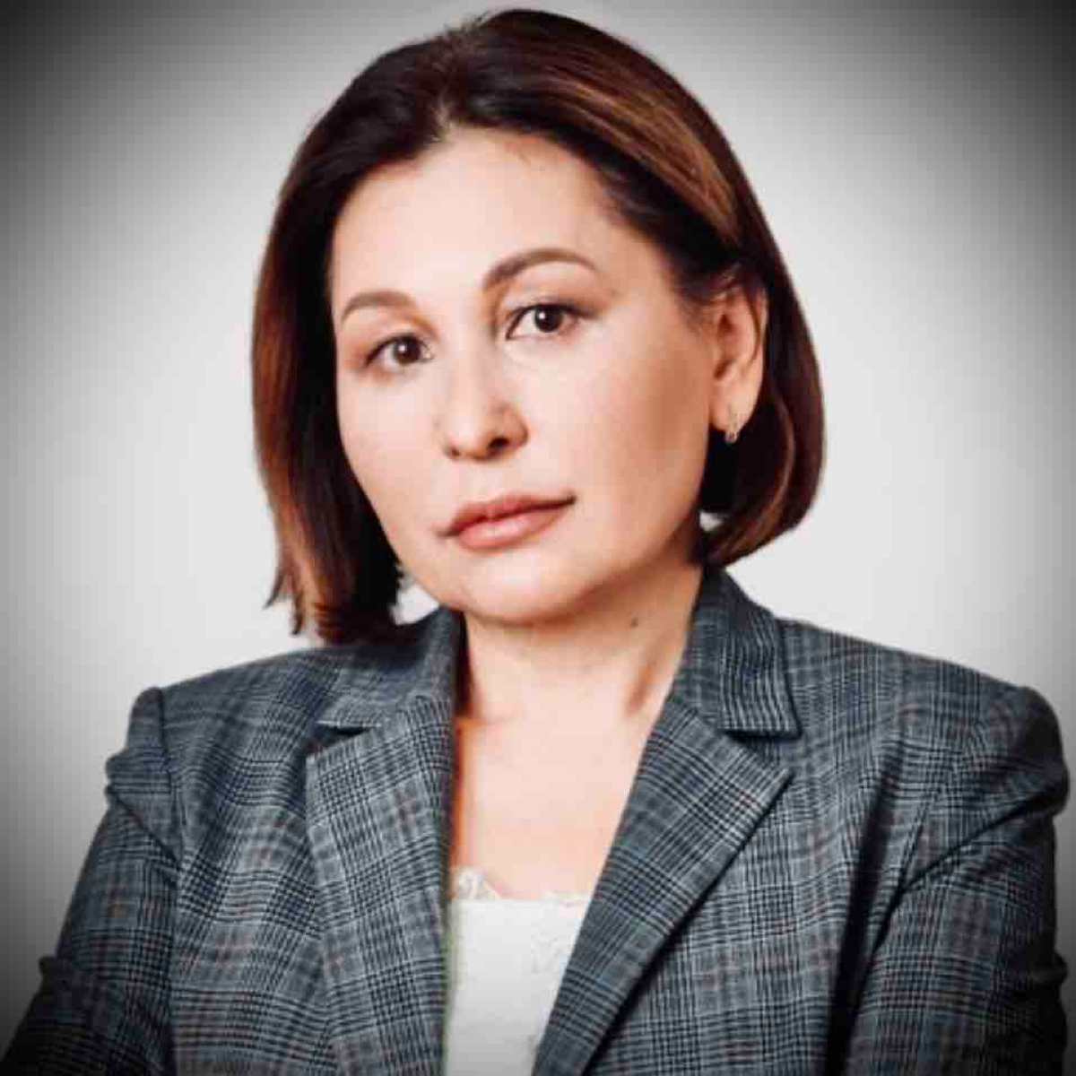 Елена Храпова