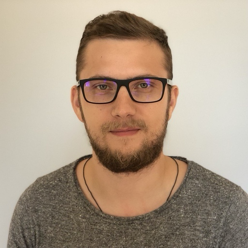 Илья Осташков