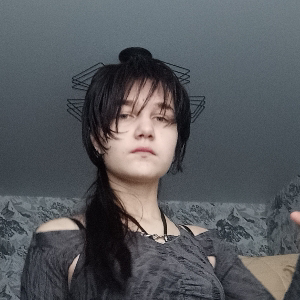 Данайя Гайдар