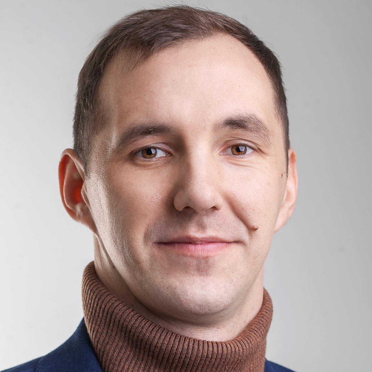 Евгений Романов