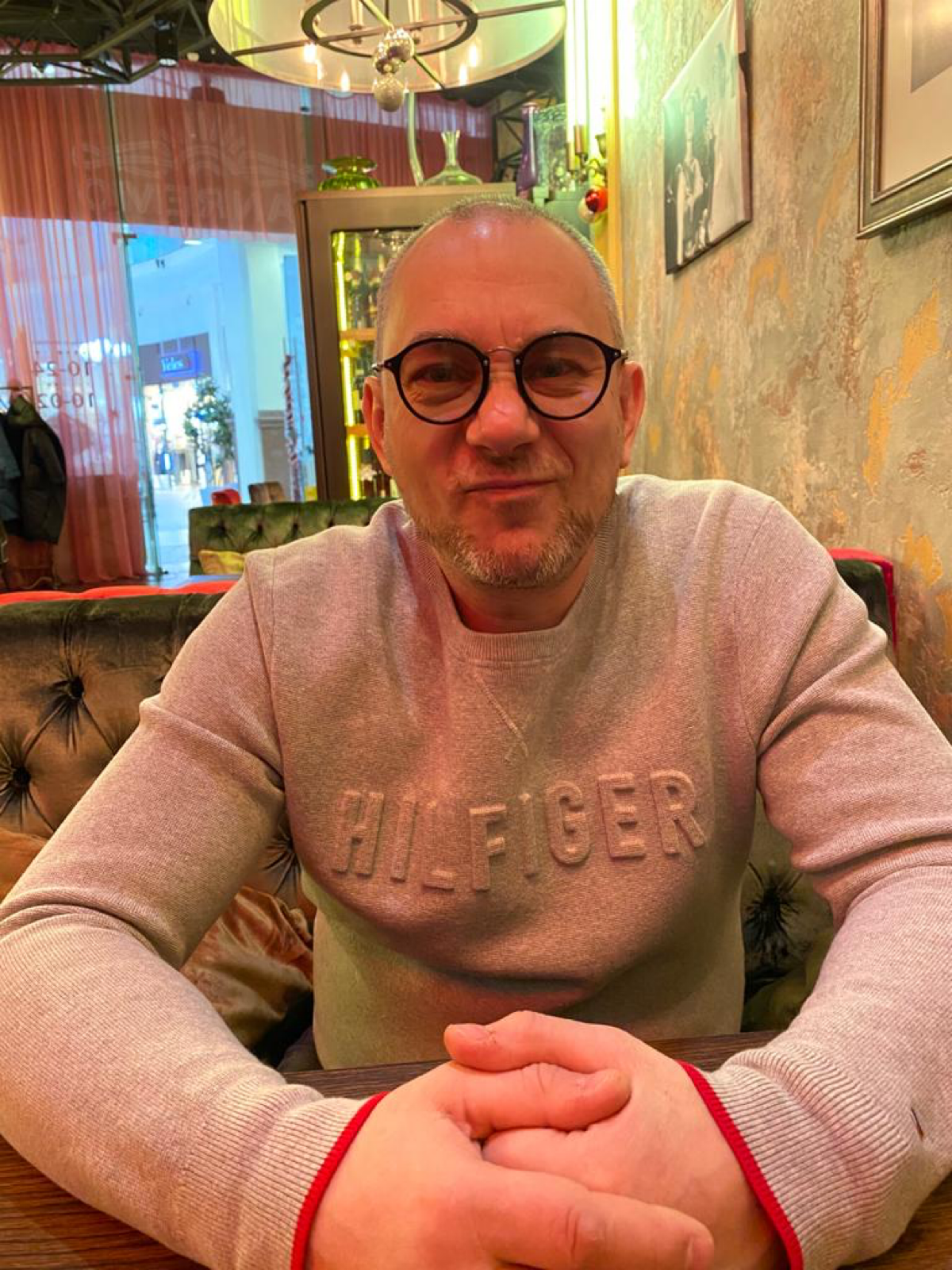 Александр Комиссаров