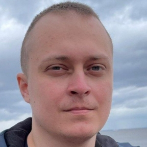 Артем Ефремов