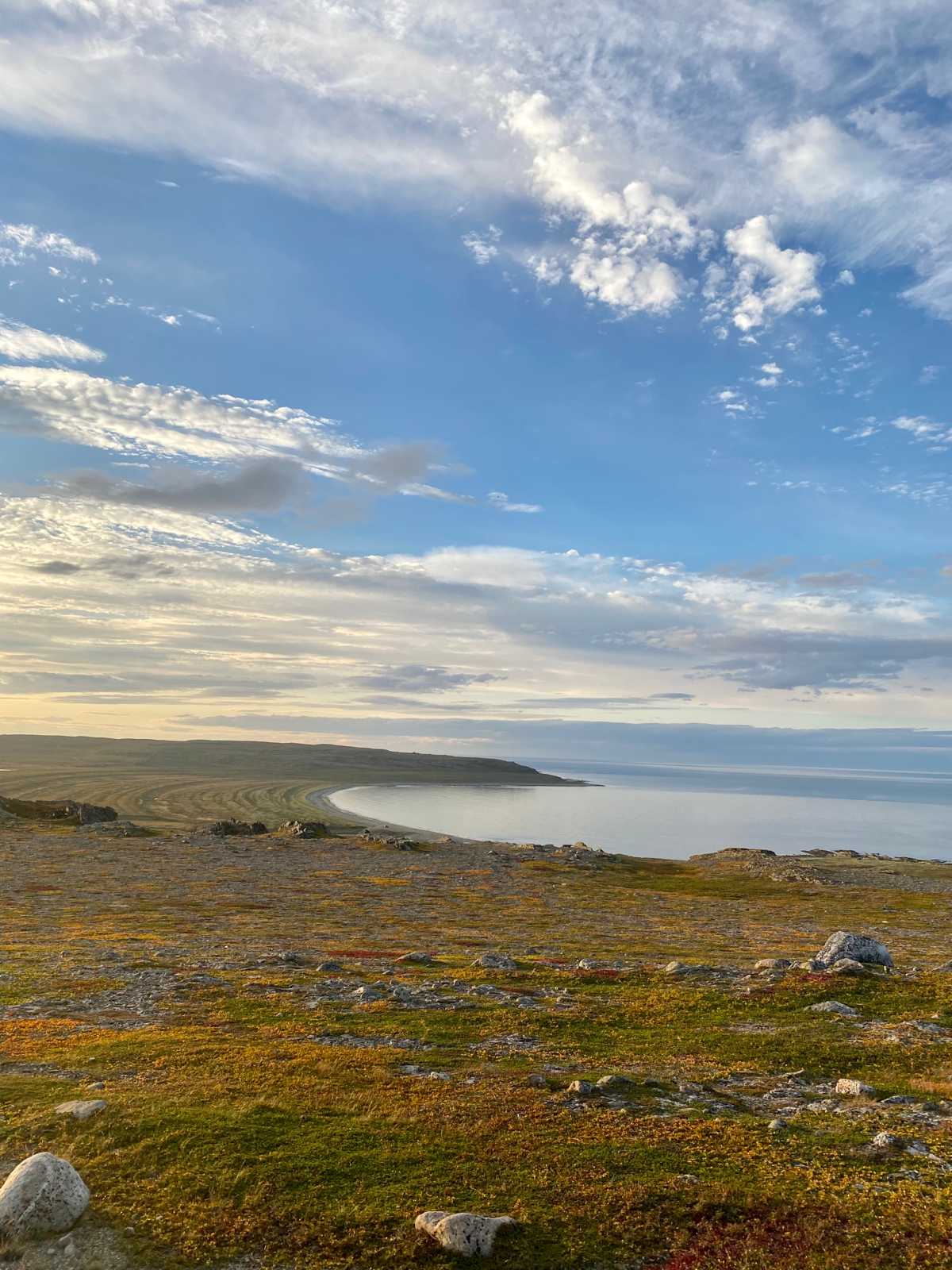Путешествие на полуострова Средний и Рыбачий ☀️
https://dtf.ru/s/travel/2690657-p-va-rybachii-i-srednii-uedinenie-peizazhi-i-neveroyatnaya-atmosfera-svobody#comments
#travel #россия #relax #отдых | Сетка — социальная сеть от hh.ru
