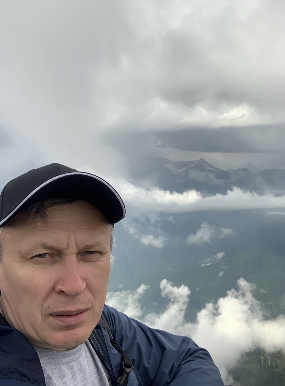 Алексей Иванов