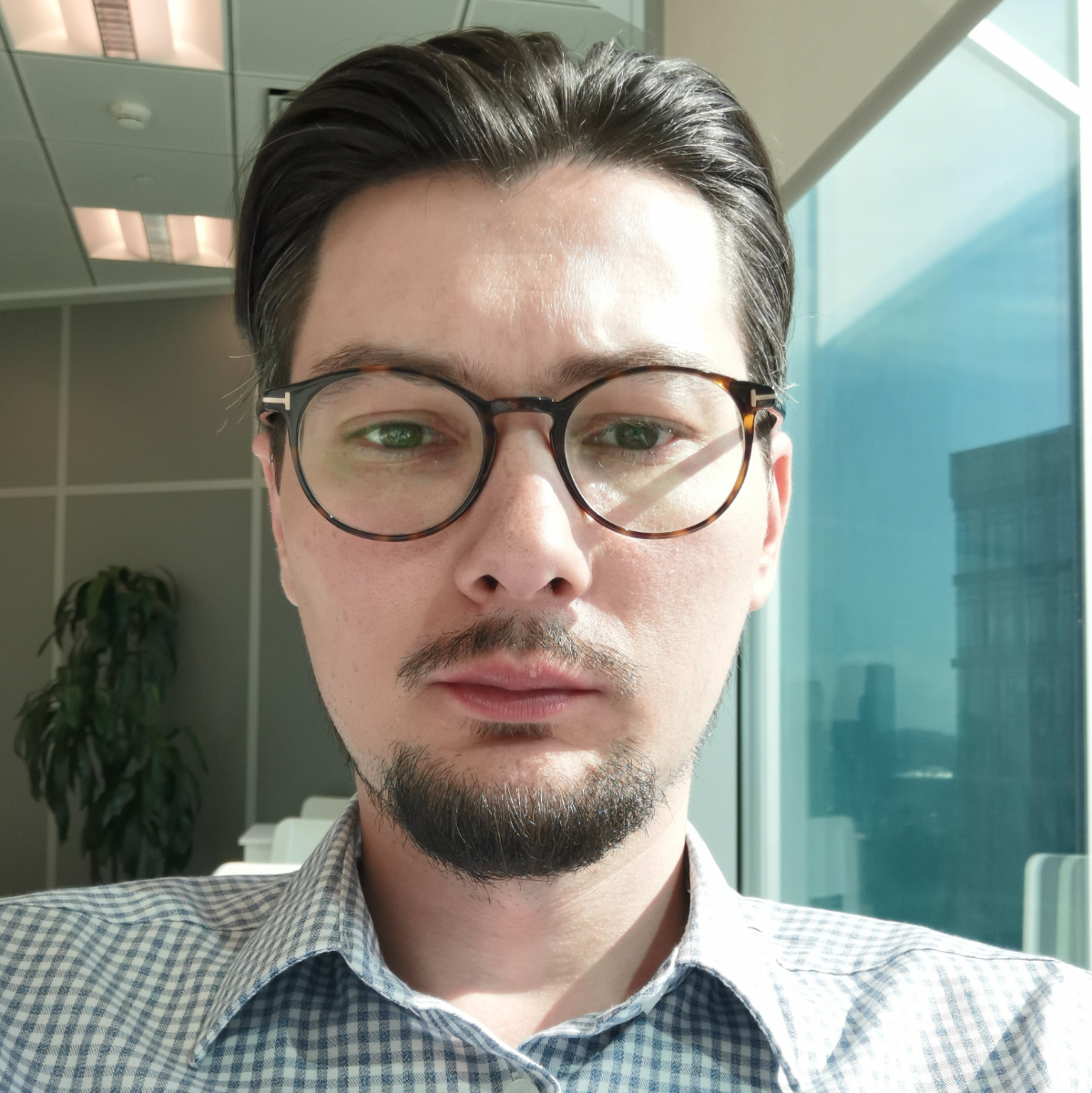 Дмитрий Иванов