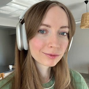 Алена Черкасова | Сетка — социальная сеть от hh.ru