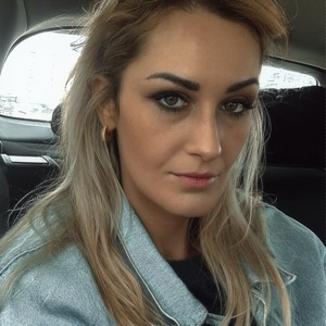 Александра Максимова