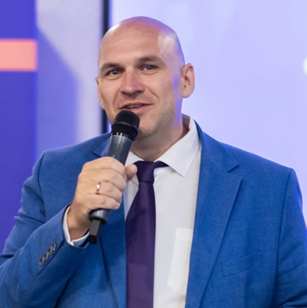 Евгений Демченко