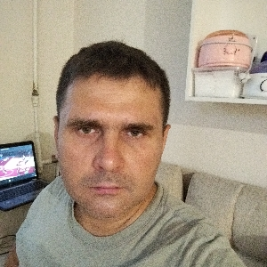 Илья Попов