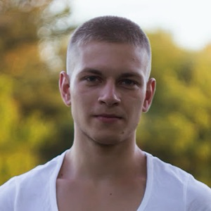 Игорь Добровольский