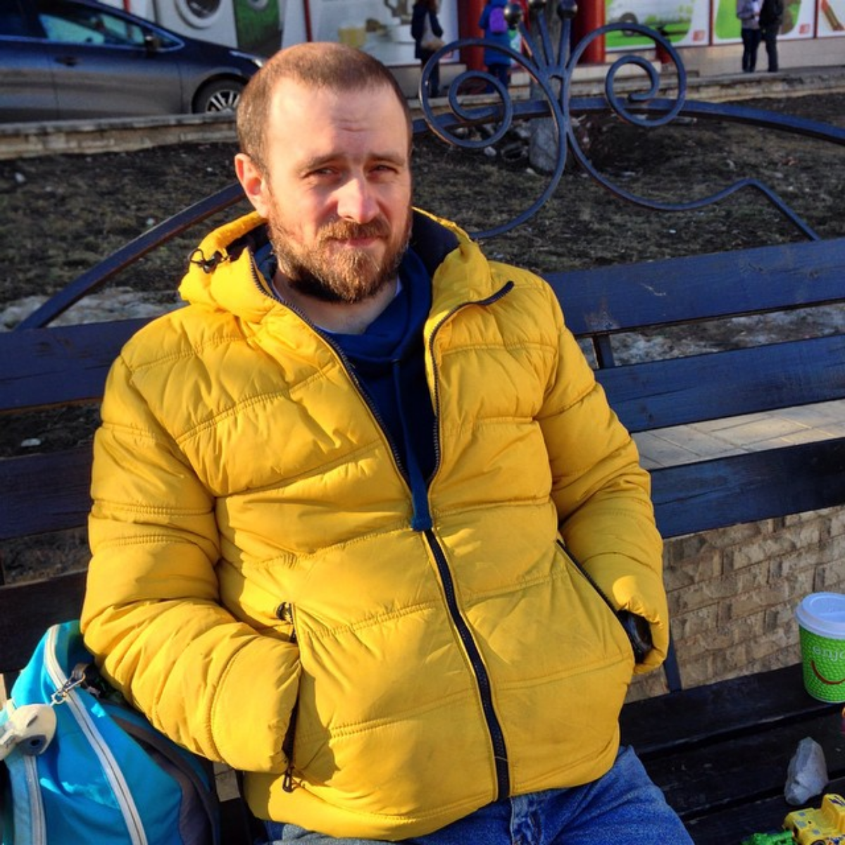 Леонид Николаев