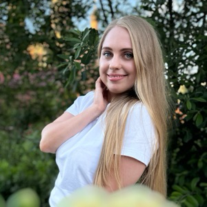 Ирина Ирина | Сетка — социальная сеть от hh.ru