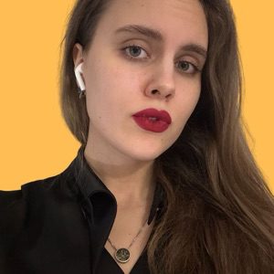 Алёна Крюкова
