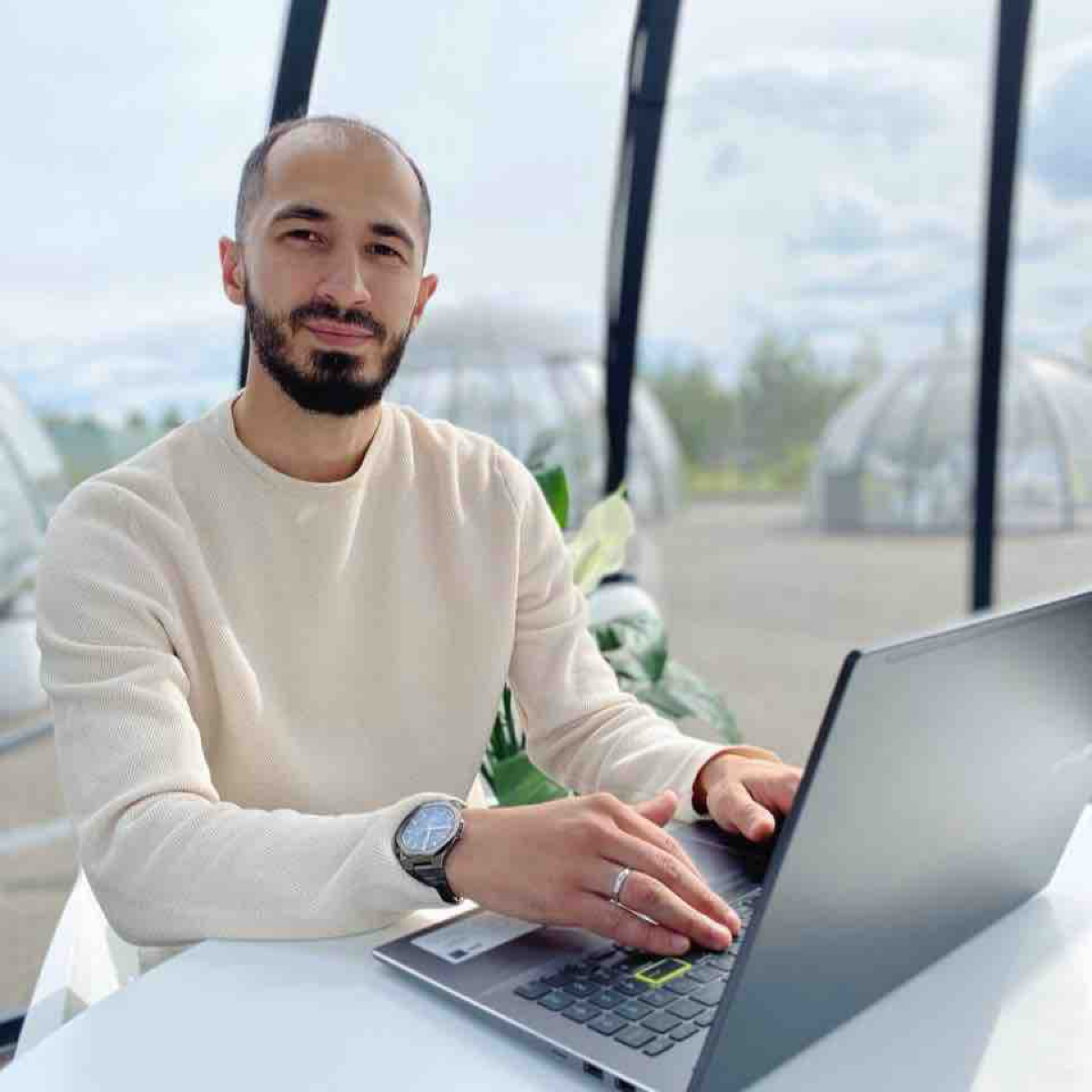 Network member avatar