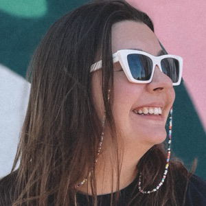 Work bestie печатает…