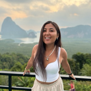 Александра Мин