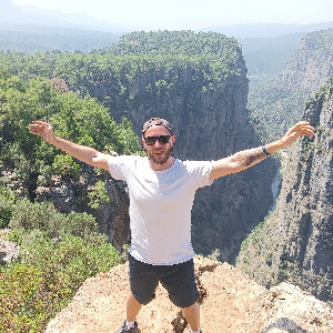 Руслан Новиков