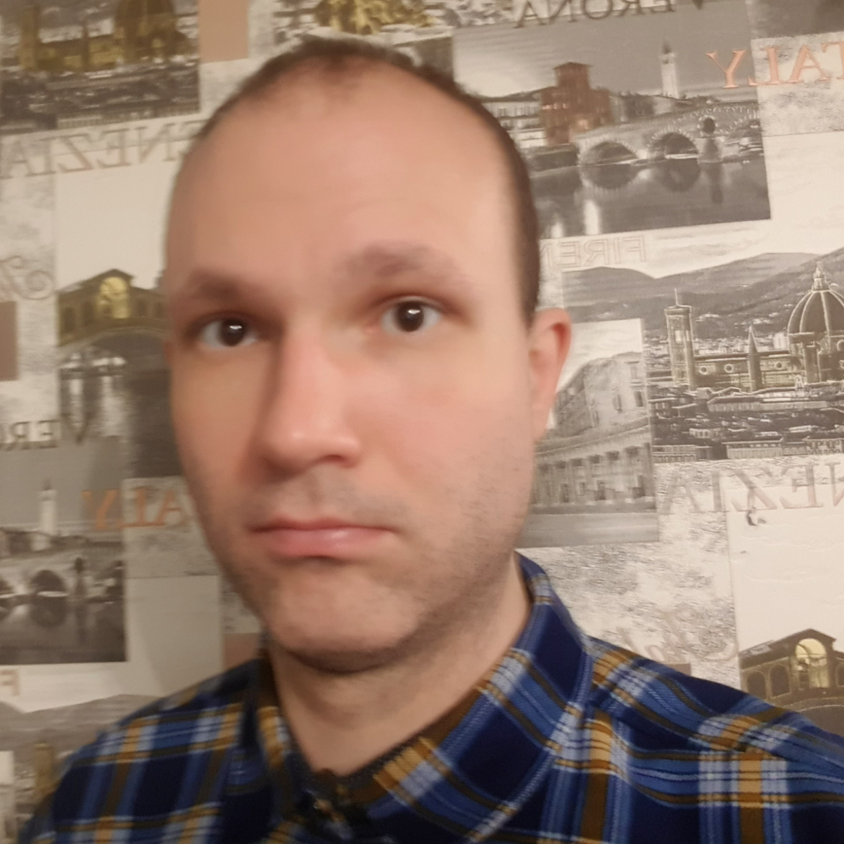 Игорь Рогов