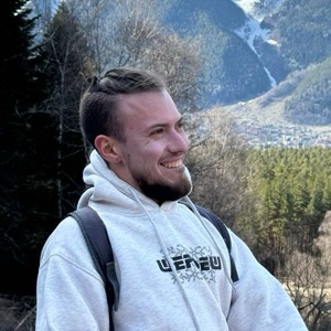 Руслан Зе | Сетка — социальная сеть от hh.ru