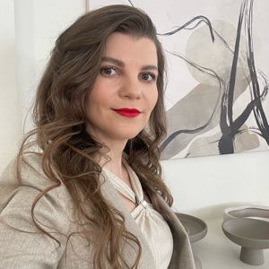 Елена Виноградова-Лапикова