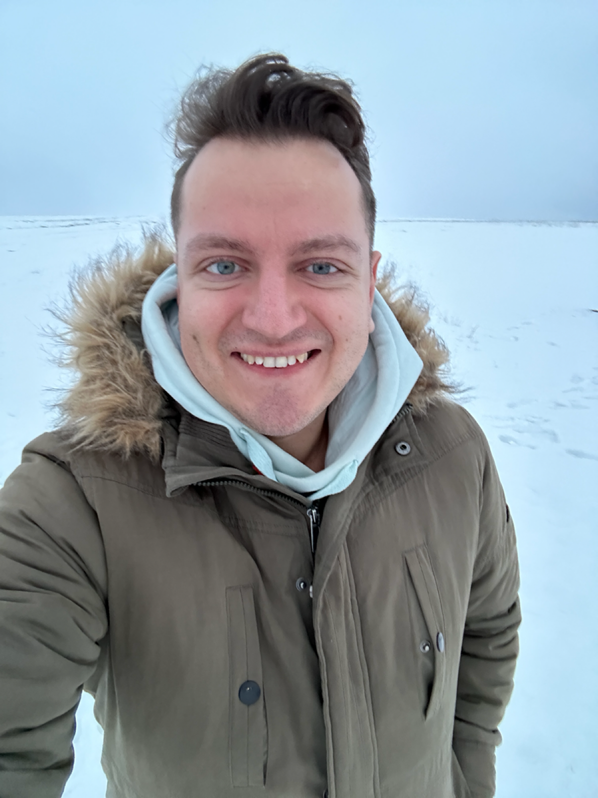 Вижу, что сетка стала публичной, а это значит, что можно попробовать писать и здесь, ведь в LinkedIn у меня более 37 | Сетка — социальная сеть от hh.ru