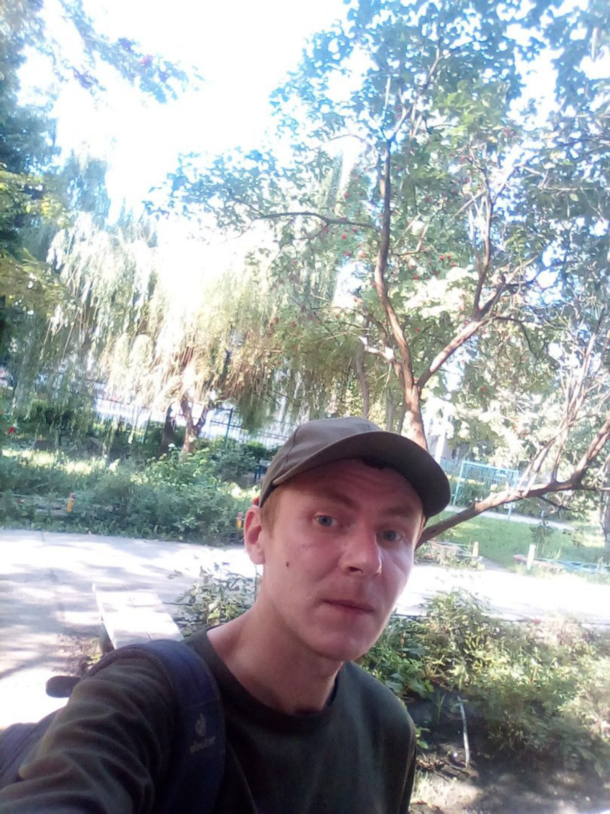 Александр Невеселов