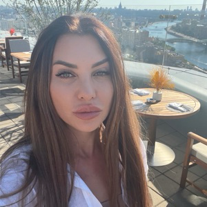 Юлия Алюкова