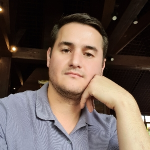 Ruslan Ukhin