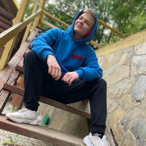 Макс Васильев