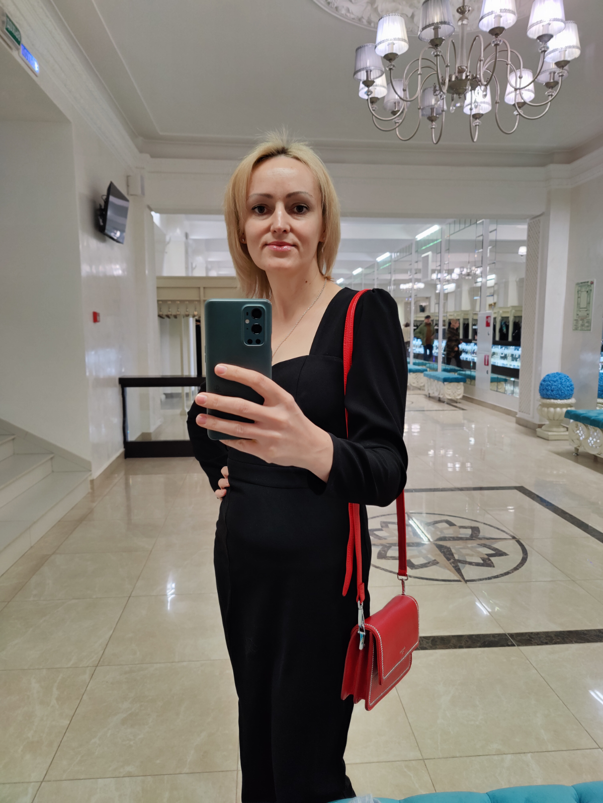 После первой статьи в областной газете , на первом курсе университета, со мной два года никто не здоровался в родной деревне 😳
Ее, конечно, никто не читал, кроме главы сельсовета, который получил люле... | Сетка — социальная сеть от hh.ru