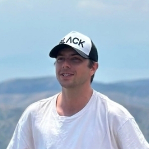 Анатолий Оскома | Сетка — социальная сеть от hh.ru