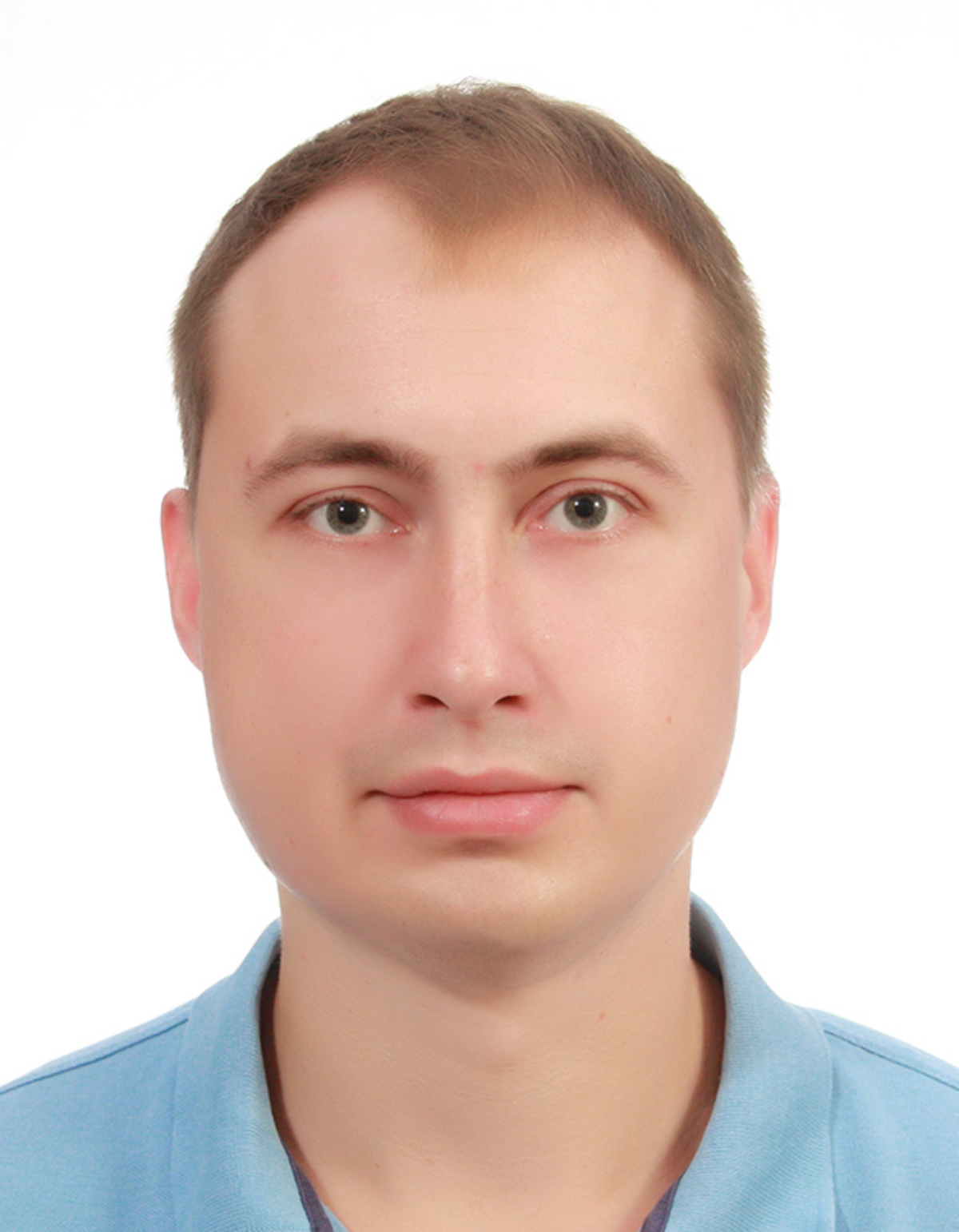 Илья Попов