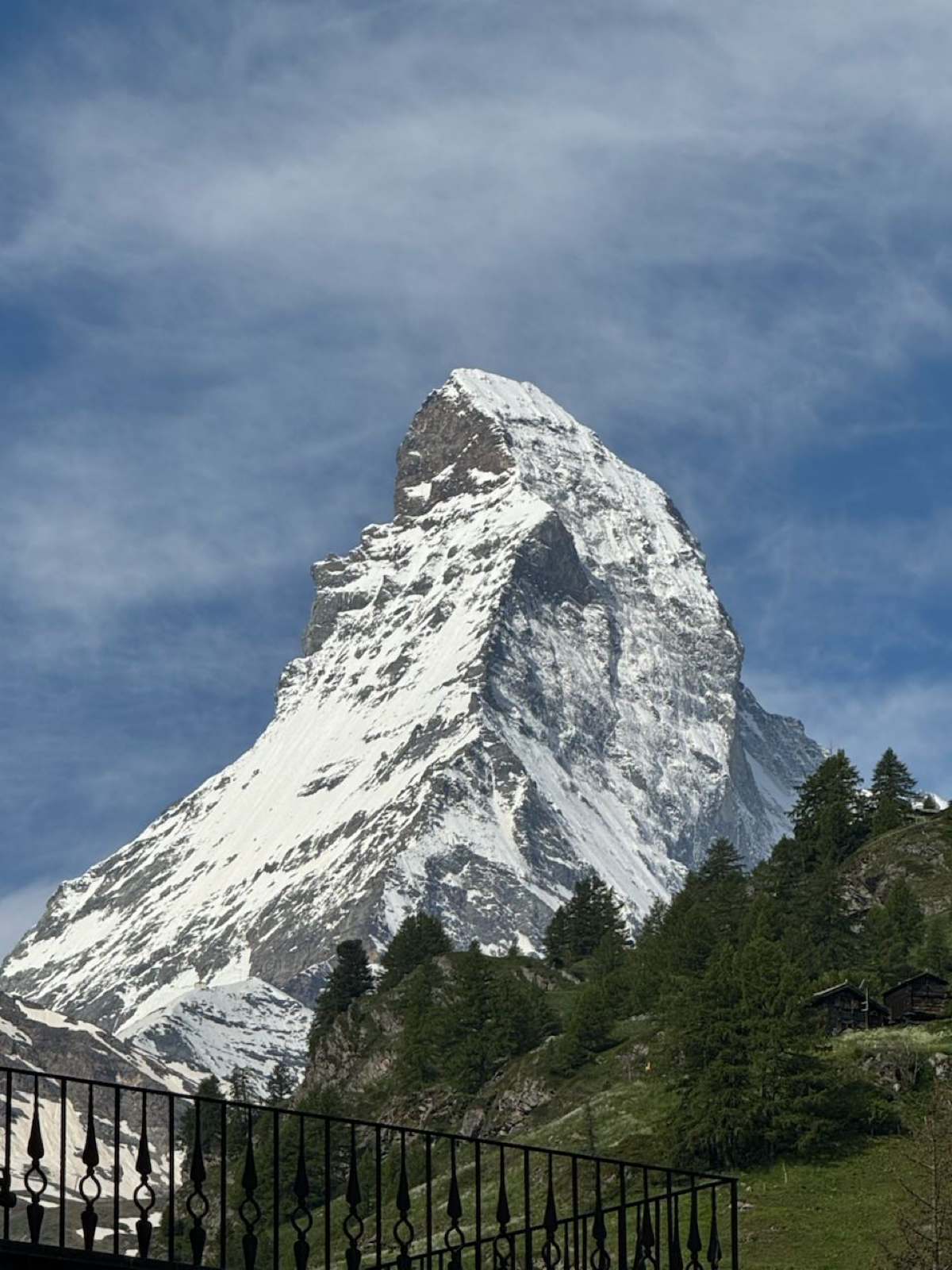 #путешествие
Швейцария
Скажи мне год назад, что я окажусь в Швейцарии — я бы не поверил | Сетка — социальная сеть от hh.ru