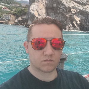 Роман Астахов