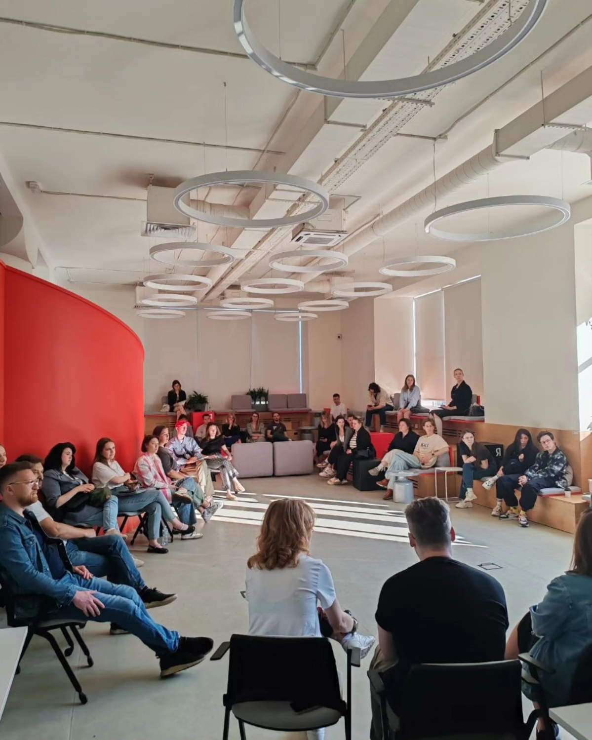 В комиссии по дизайну | Сетка — социальная сеть от hh.ru