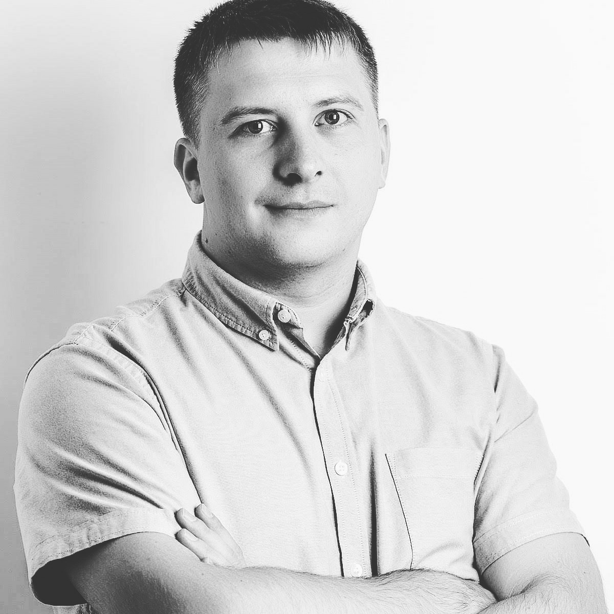 Олег Наумов