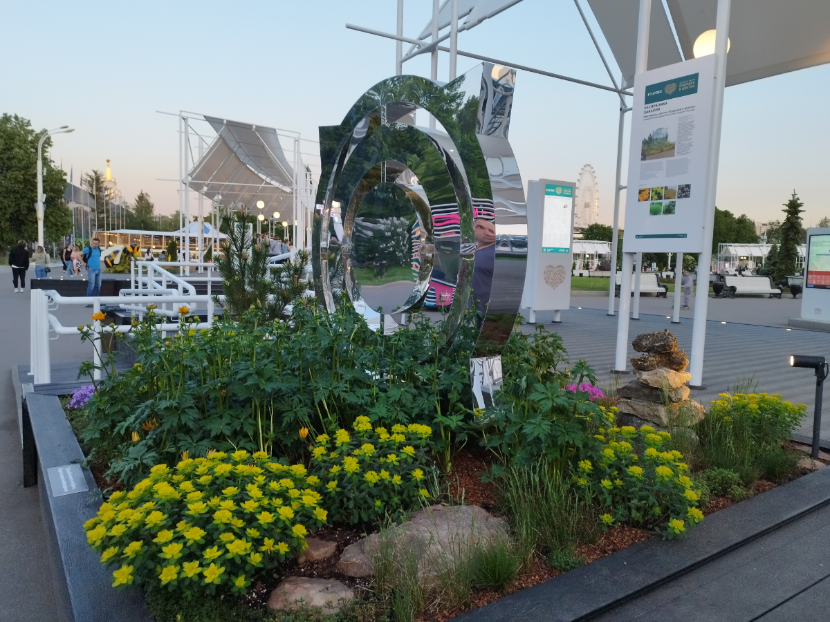 Приходите посмотреть наши труды.
#ВДНХ #Хакасия #ПриродаРоссии | Сетка — социальная сеть от hh.ru