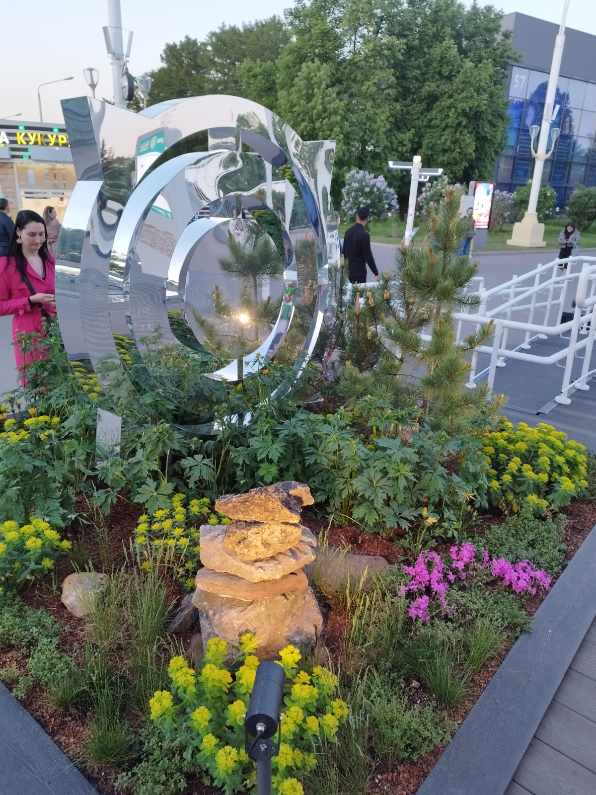 Приходите посмотреть наши труды.
#ВДНХ #Хакасия #ПриродаРоссии | Сетка — социальная сеть от hh.ru