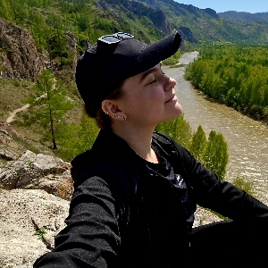 Полина Рефаэ