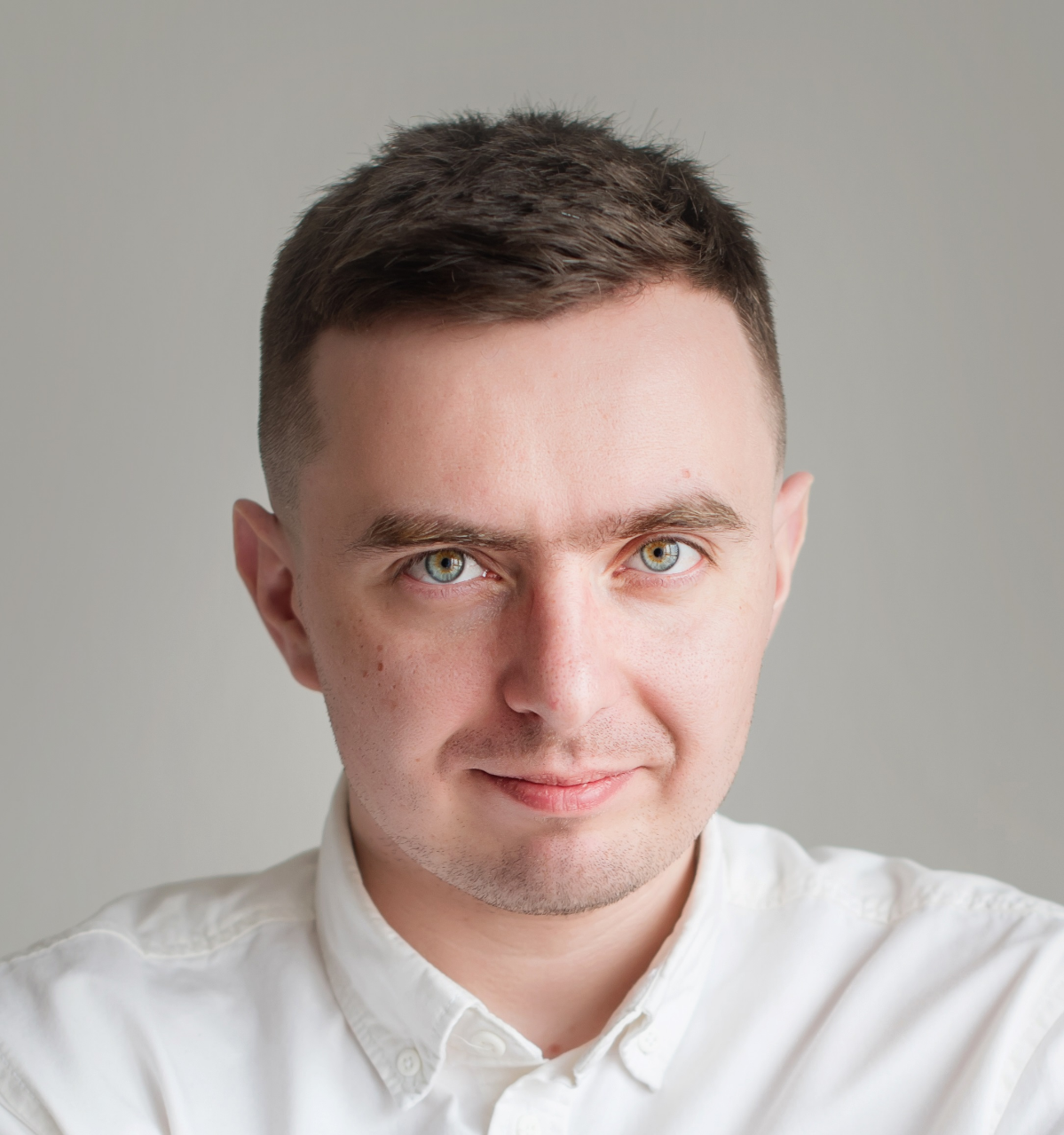 Александр Саханский