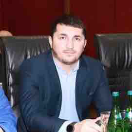Асланбек Алхастов