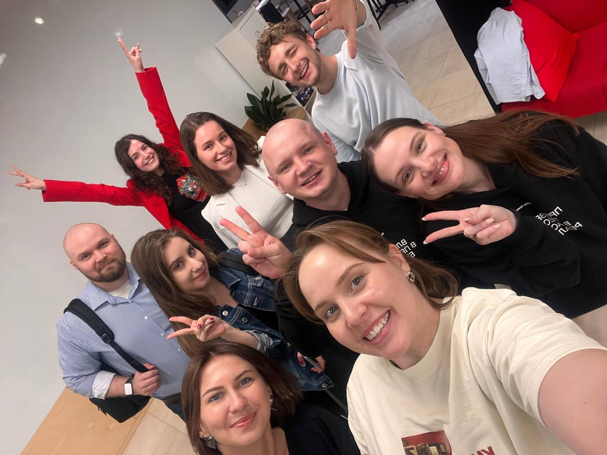 Вчера прошла наша первая очная встреча Амбассадоров Я.Практикума.
Посетили офис Яндекса «Медиасервисы» | Сетка — социальная сеть от hh.ru