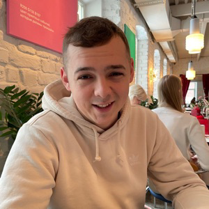 Данила Хомутовский