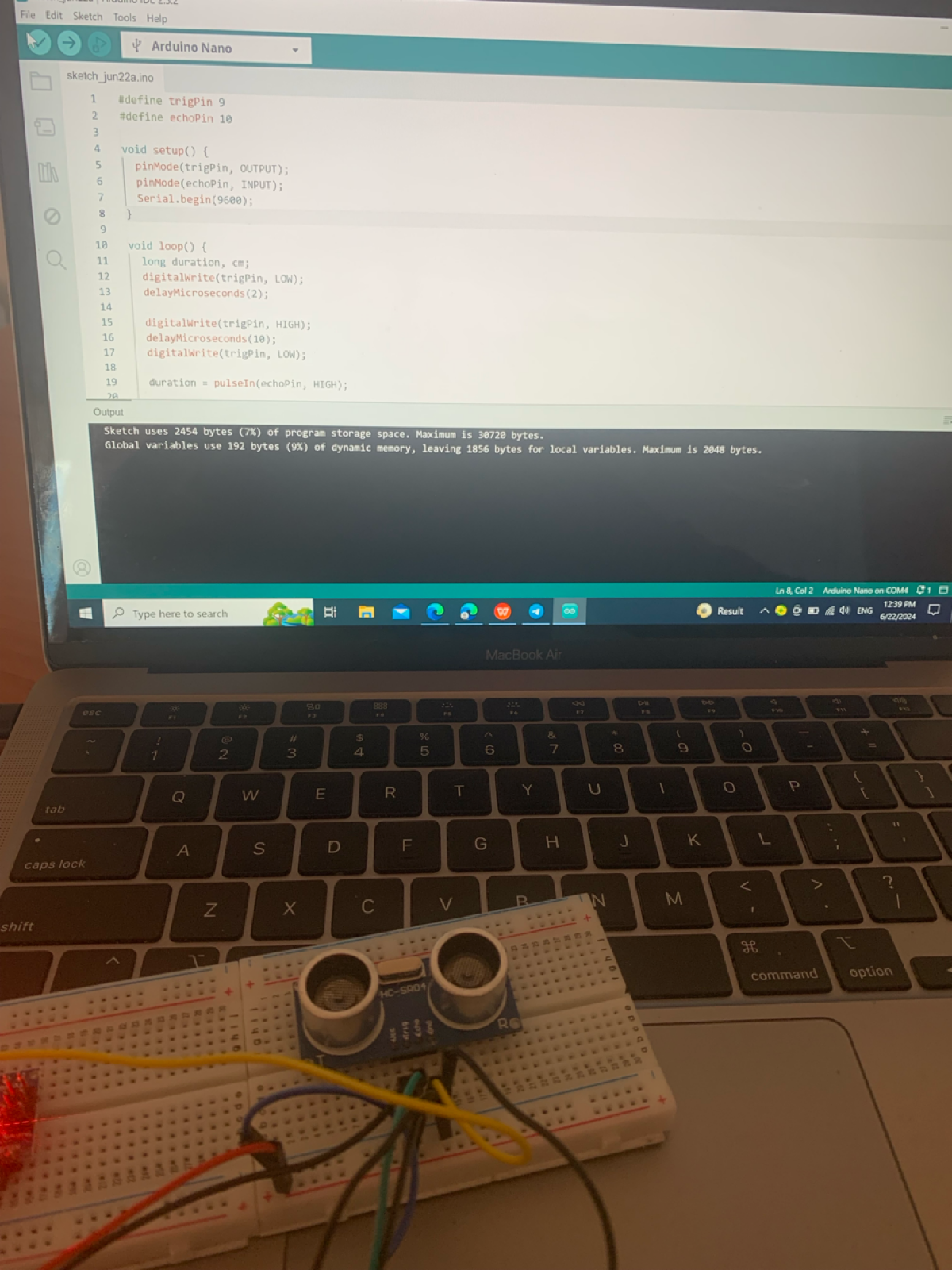 Simple Arduino Project for beginners😊
Video post on LinkedIn: 
https://www.linkedin | Сетка — социальная сеть от hh.ru
