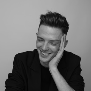 Виталий Мельников