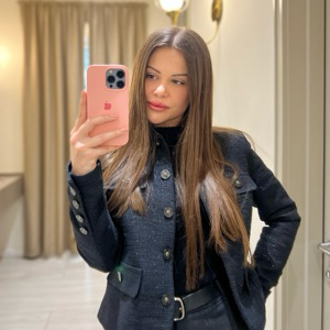 Анна Варникова